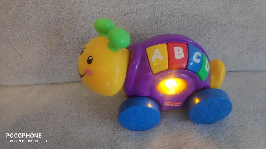 Fisher-Price Śpiewający ślimak