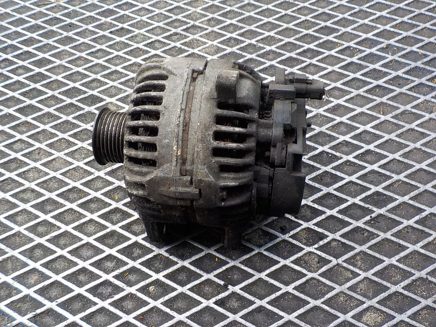 RENAULT MASTER II 2.5 DCI ALTERNATOR 8200692868 0124525133