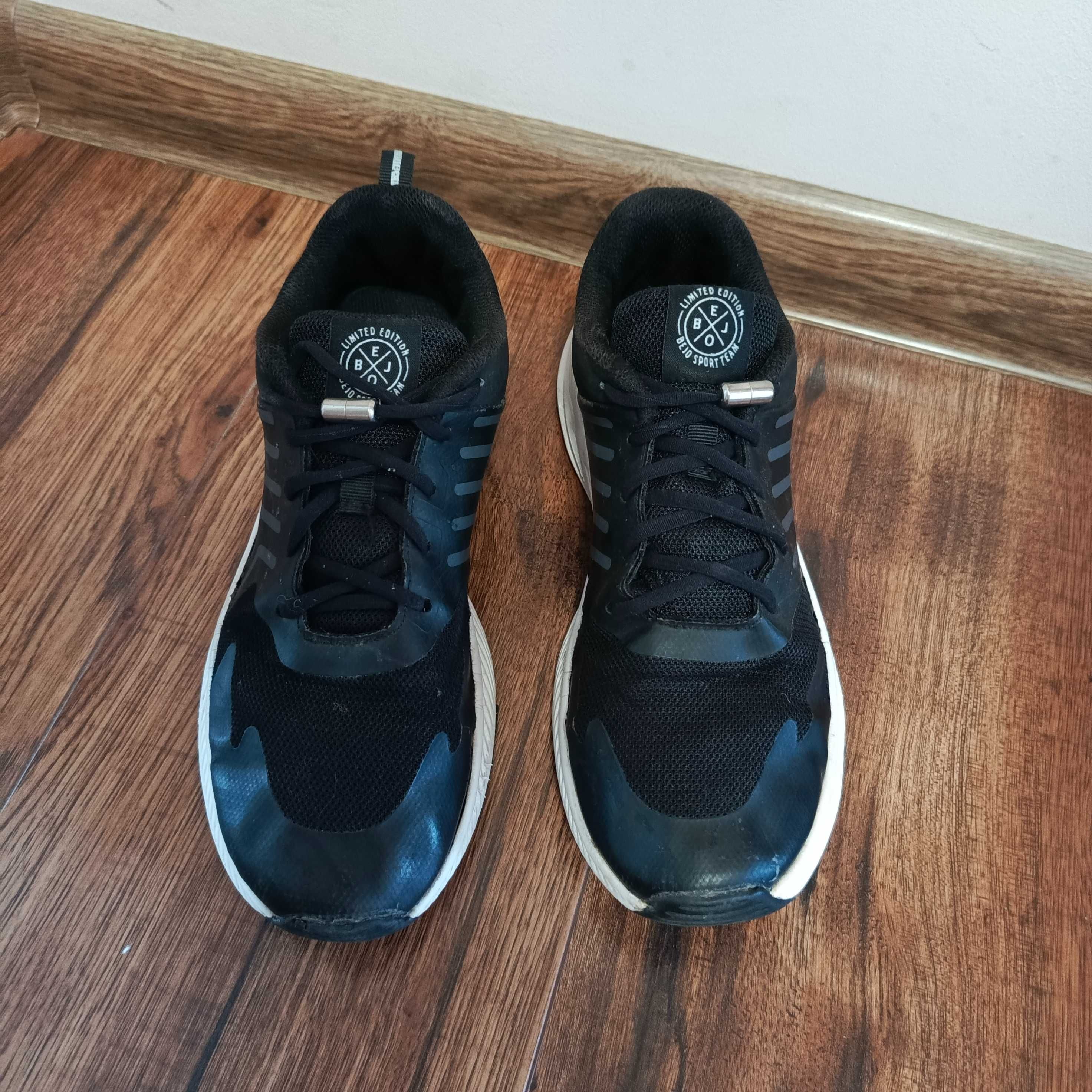 2x Adidasy r.39 NIKE r.40