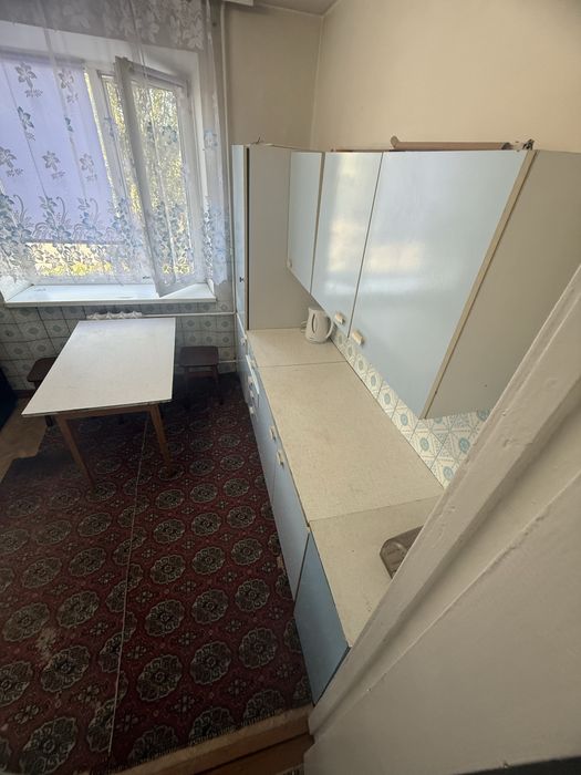 Здам 1 кім на Київській меблі та техніка