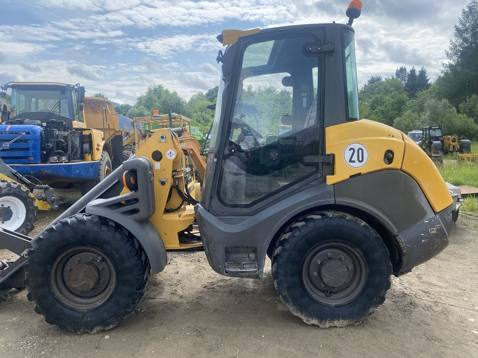 Ahlmann AX700 świeżo spr zFrancji 4tyś MG 2011r