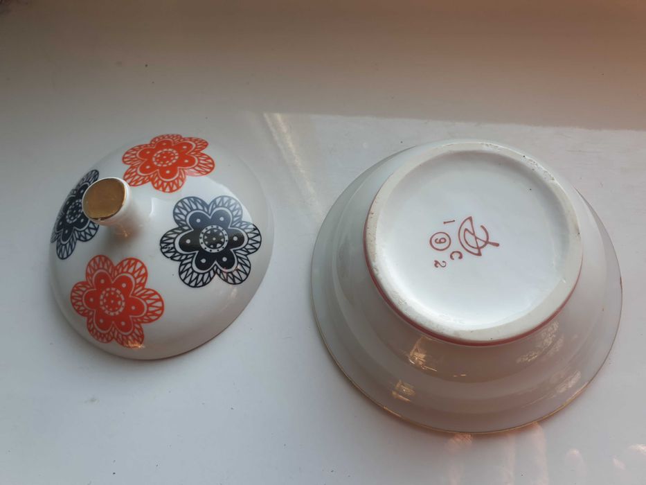 dzbanek do parzenia herbaty, cukiernica, maselniczka, porcelana