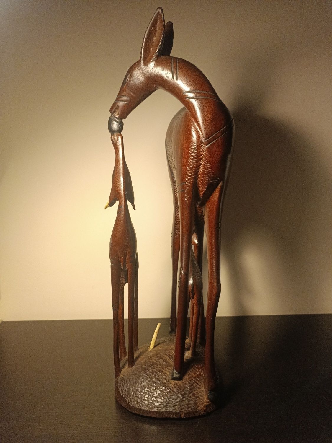 Estátua de madeira (Antílopes)