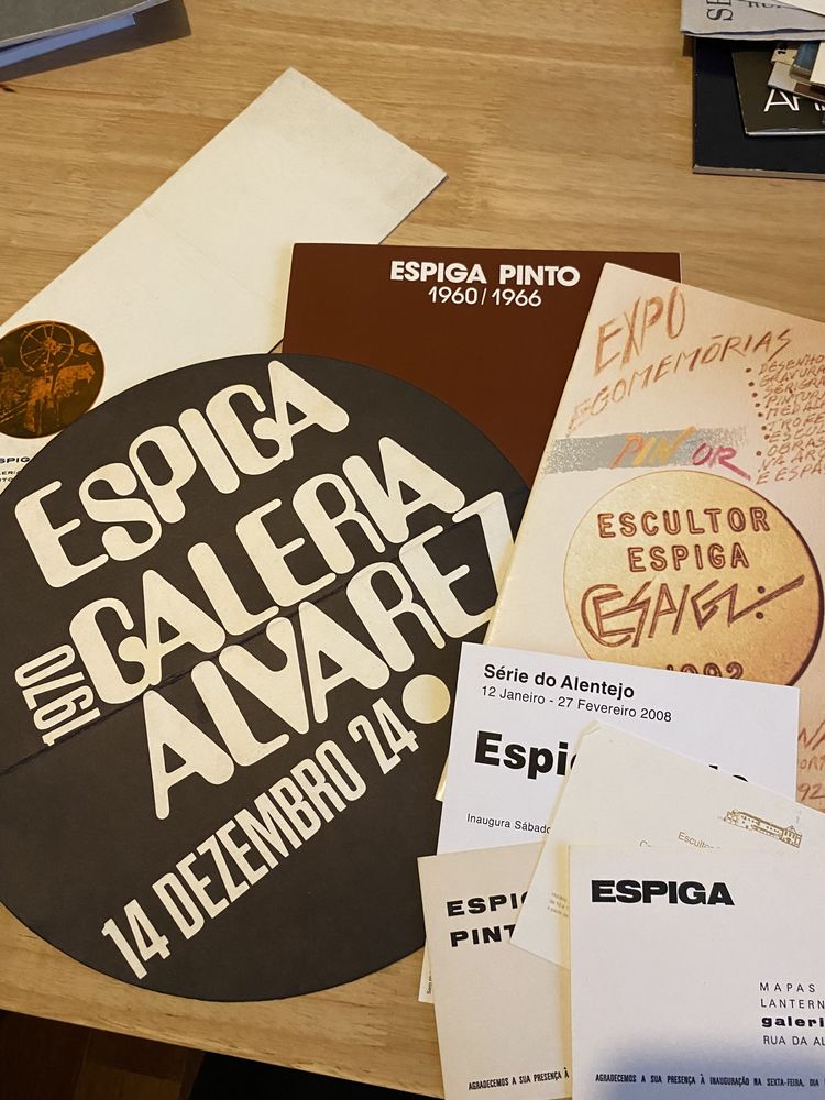 Catálogos e convites exposições ESPIGA PINTO