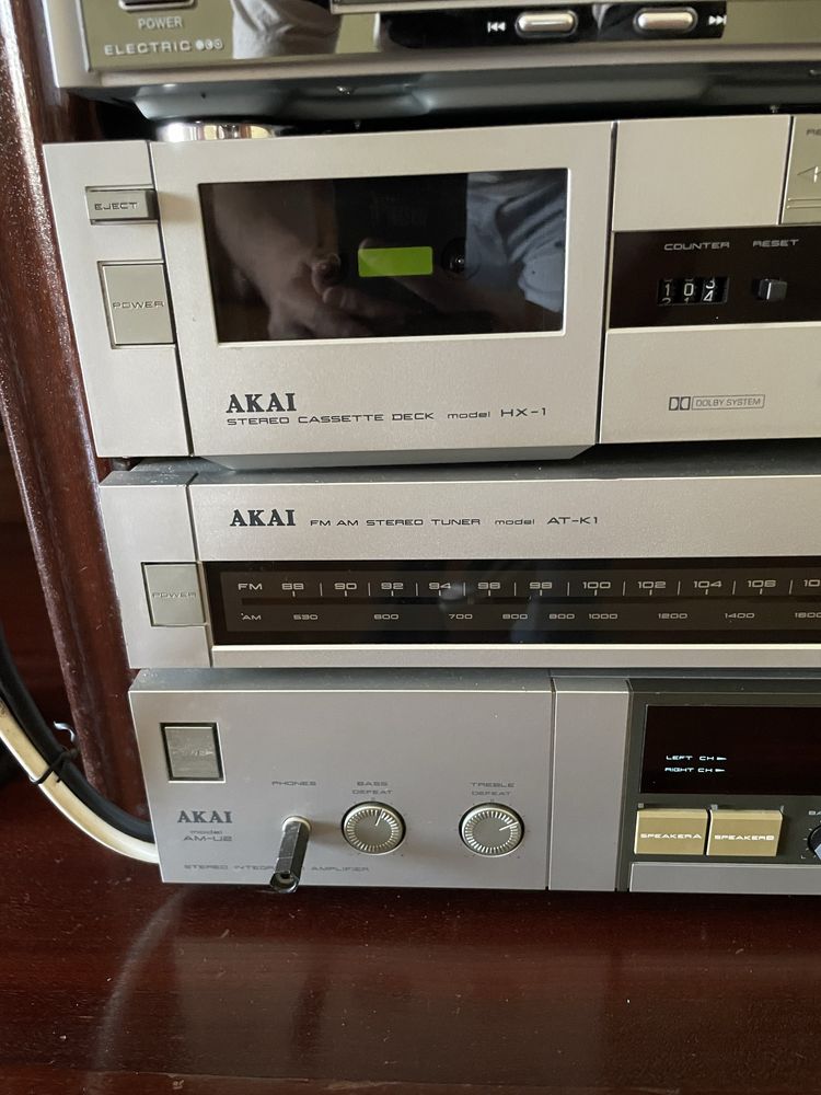 Conjunto de Som Akai
