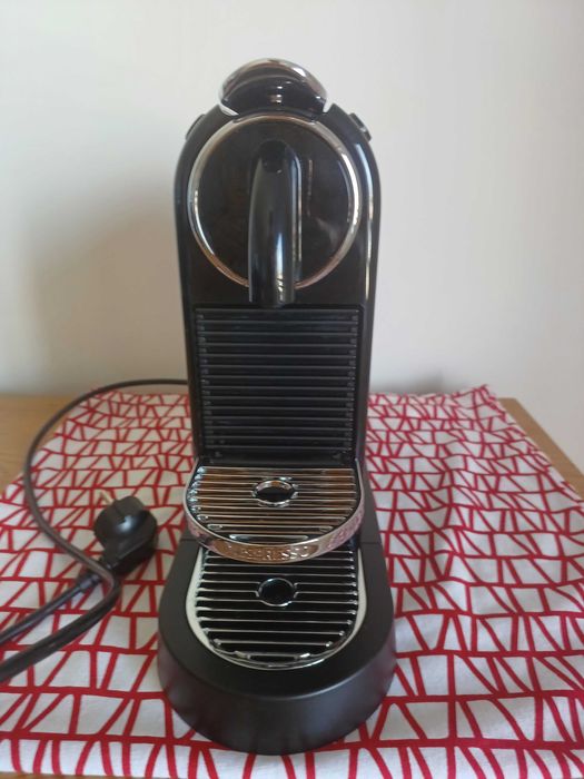 Máquina de Café Nespresso Citiz