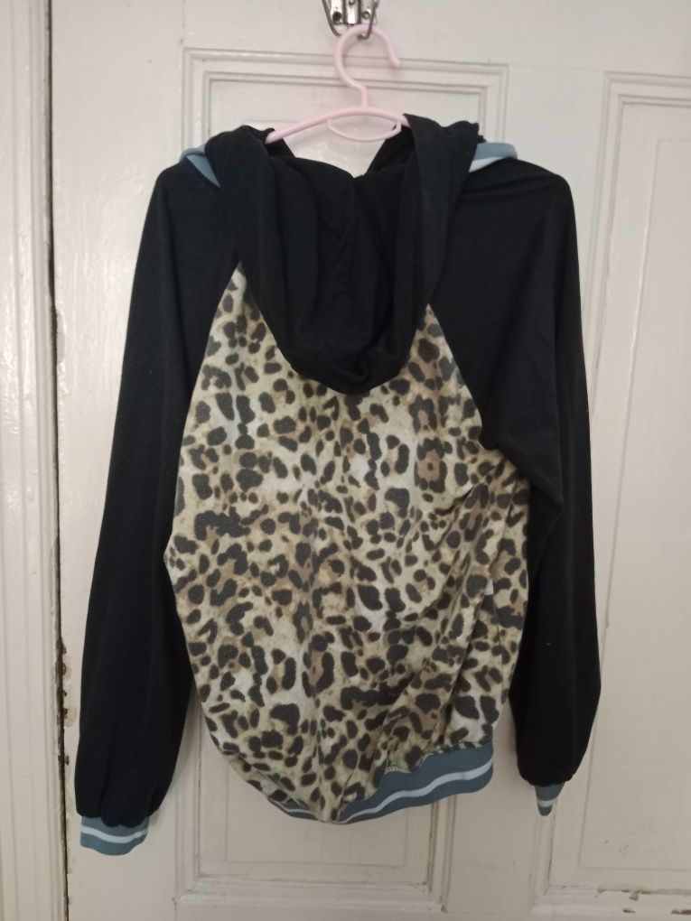 Bluza w panterkę z Yuri on ice