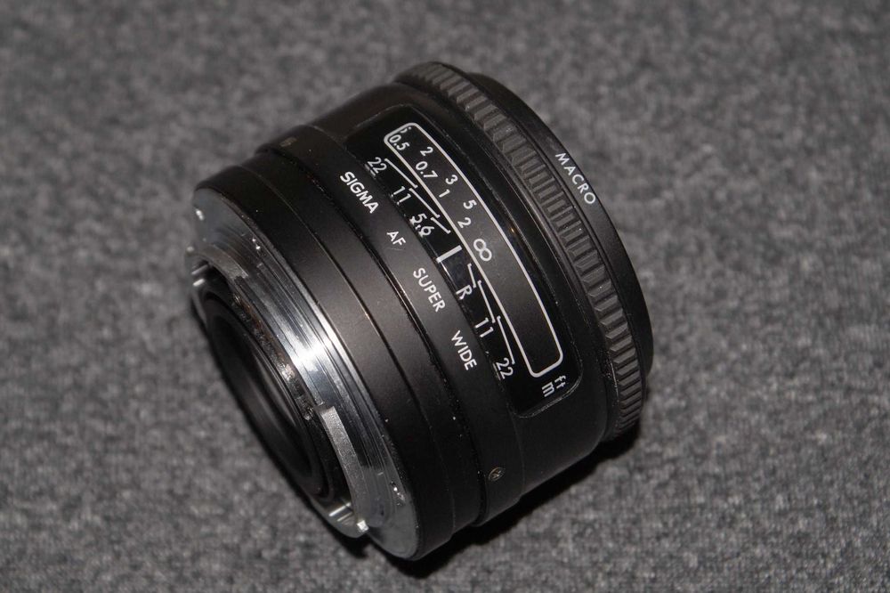 Sigma AF 24+50mm f/2.8 macro + bonus 75-300 (for Sony)