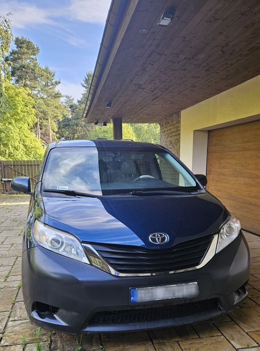 Toyota Sienna 2011 z gazem