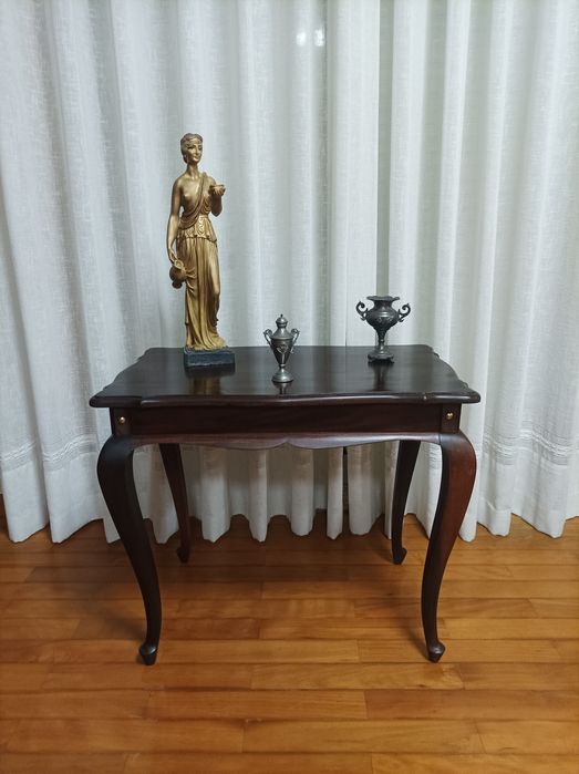 Mesa muito antiga de apoio ou de chá restaurada estilo Quenn Anne