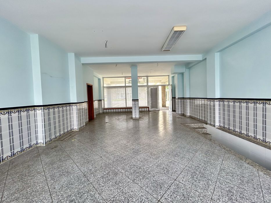 Loja 2 pisos - 89 m²