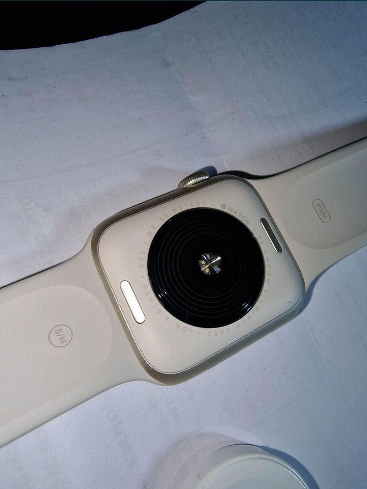 Vendo Apple Watch SE 41mm 2023 cor creme NUNCA USADO