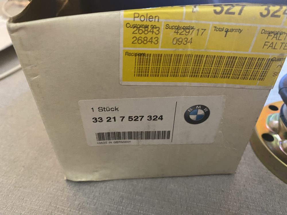 Комплект пыльника шруса задней полуоси наружный BMW 33217527324
