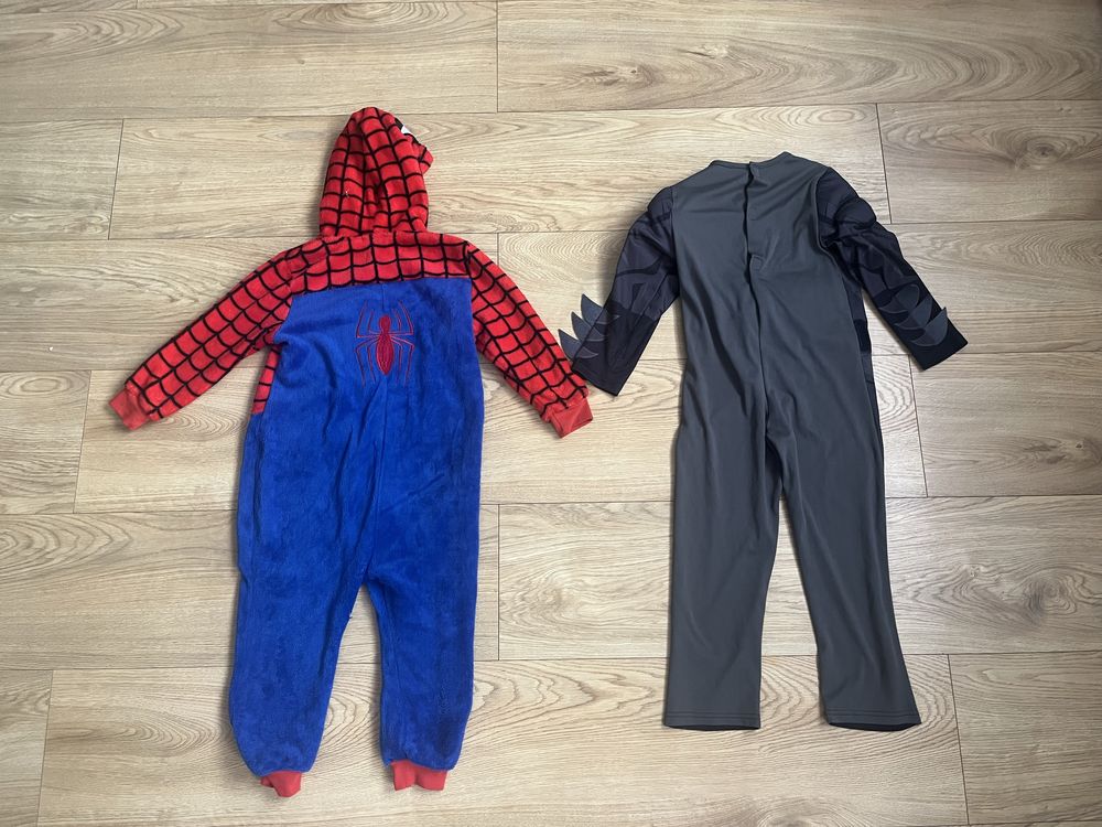 Strój spiderman batman rozmiar 110-116 dwie sztuki