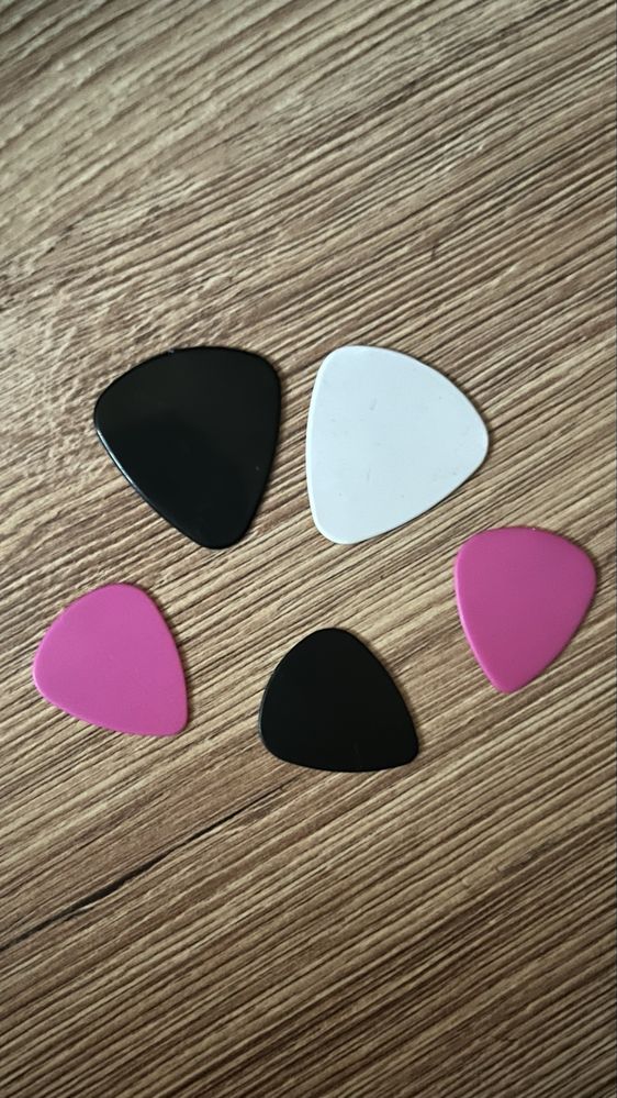 Gitara klasyczna jasmin c-20, pokrowiec i 5 kostek do gitary
