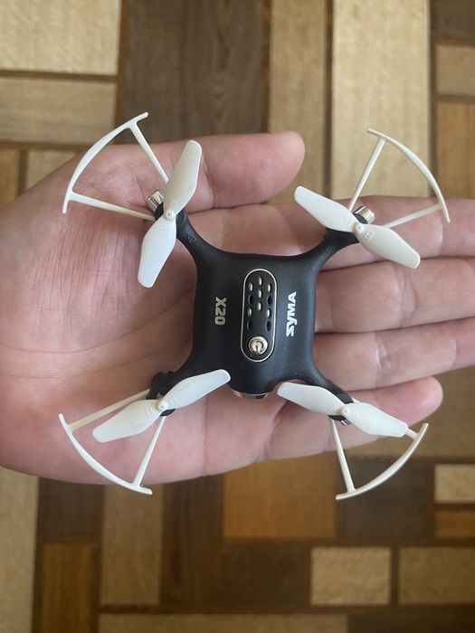 Квадрокоптер Syma X20