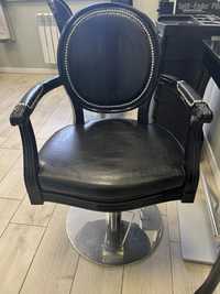 Fotel fryzjerski i konsola gratis