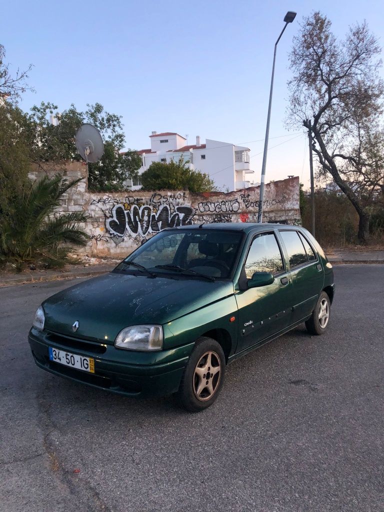 Renault Clio 1.2 gasolina 1997