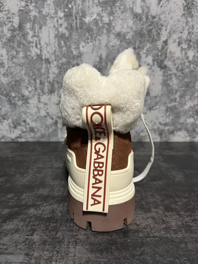 Продам нові зимові черевики Dolce &Gabbana (оригінал)