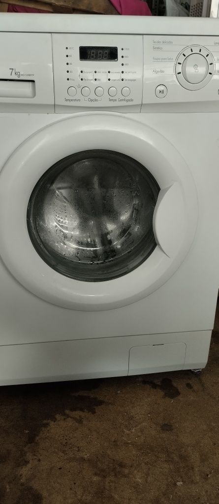 Máquina de lavar roupa lg 7kg 1200 rotações