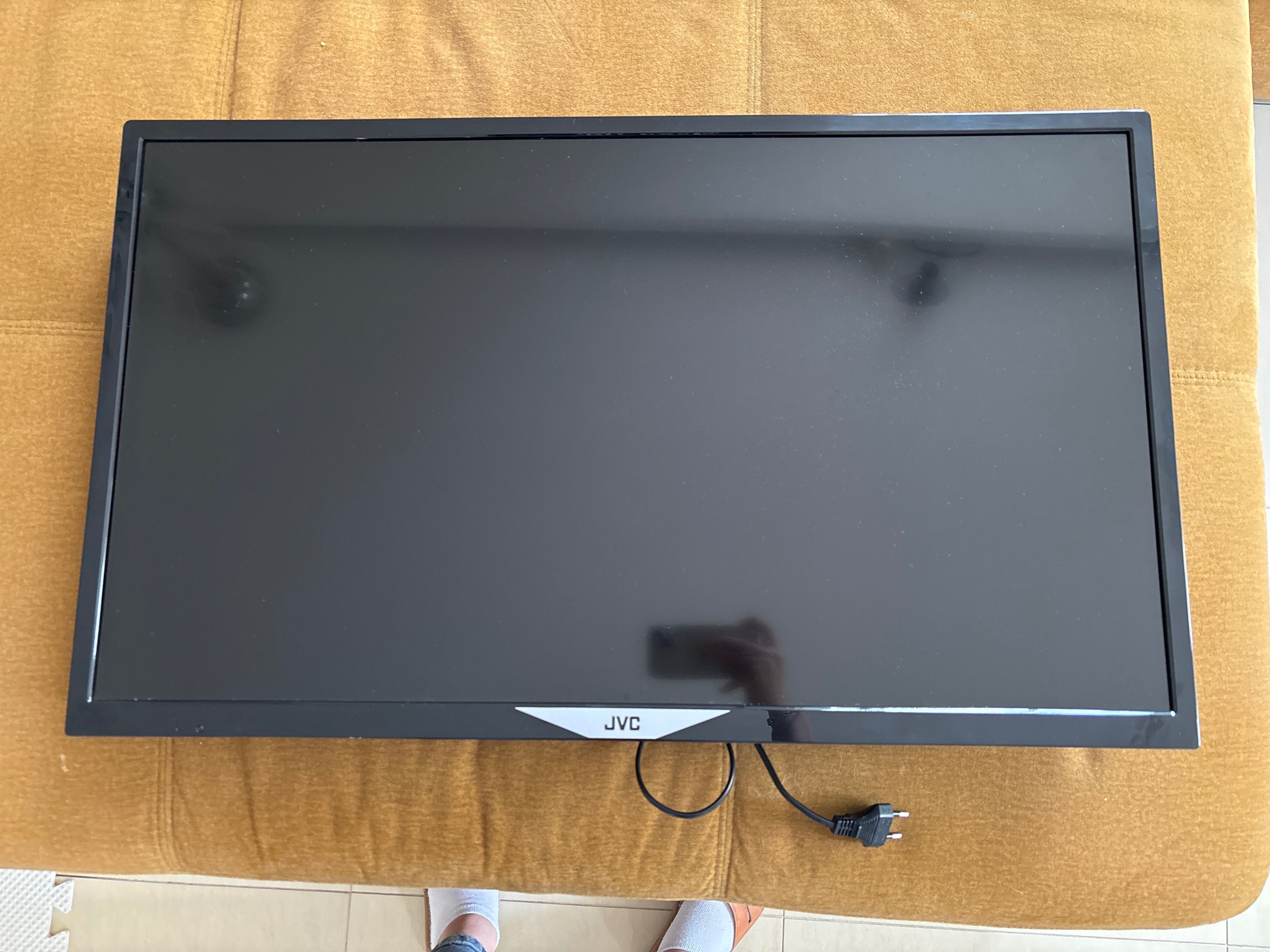 Telewizor Smart 32” jvc, sprawny