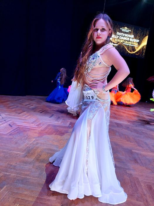 Костюм для східних танців зріст 145-150см на класику, естрадна пісня