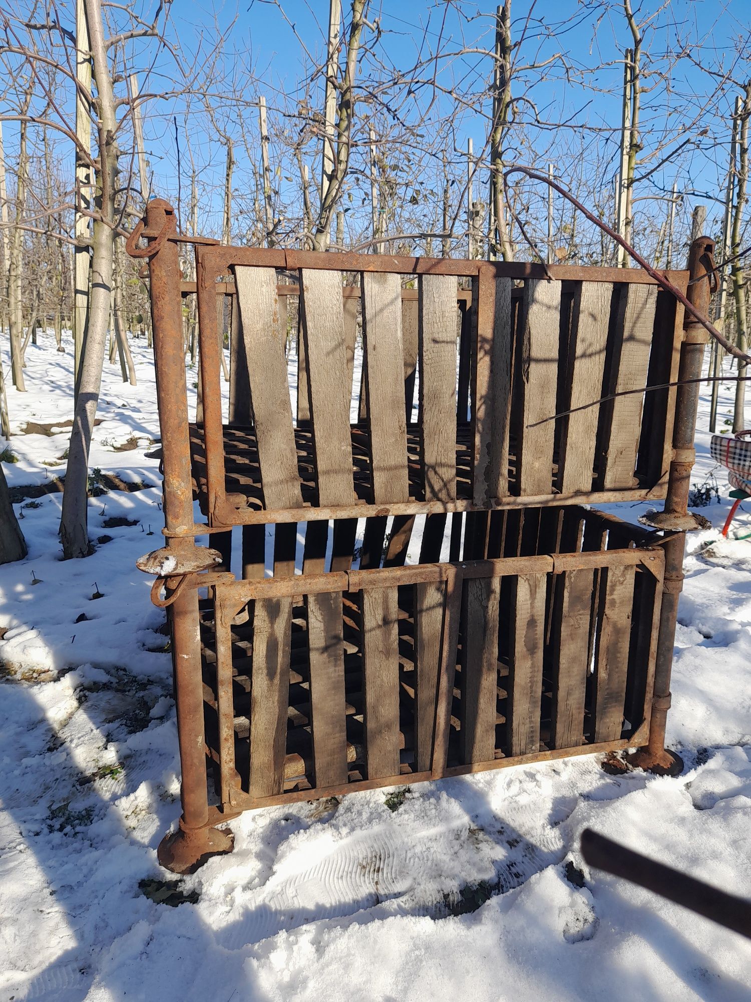 Продам контейнери для овочів і фруктів