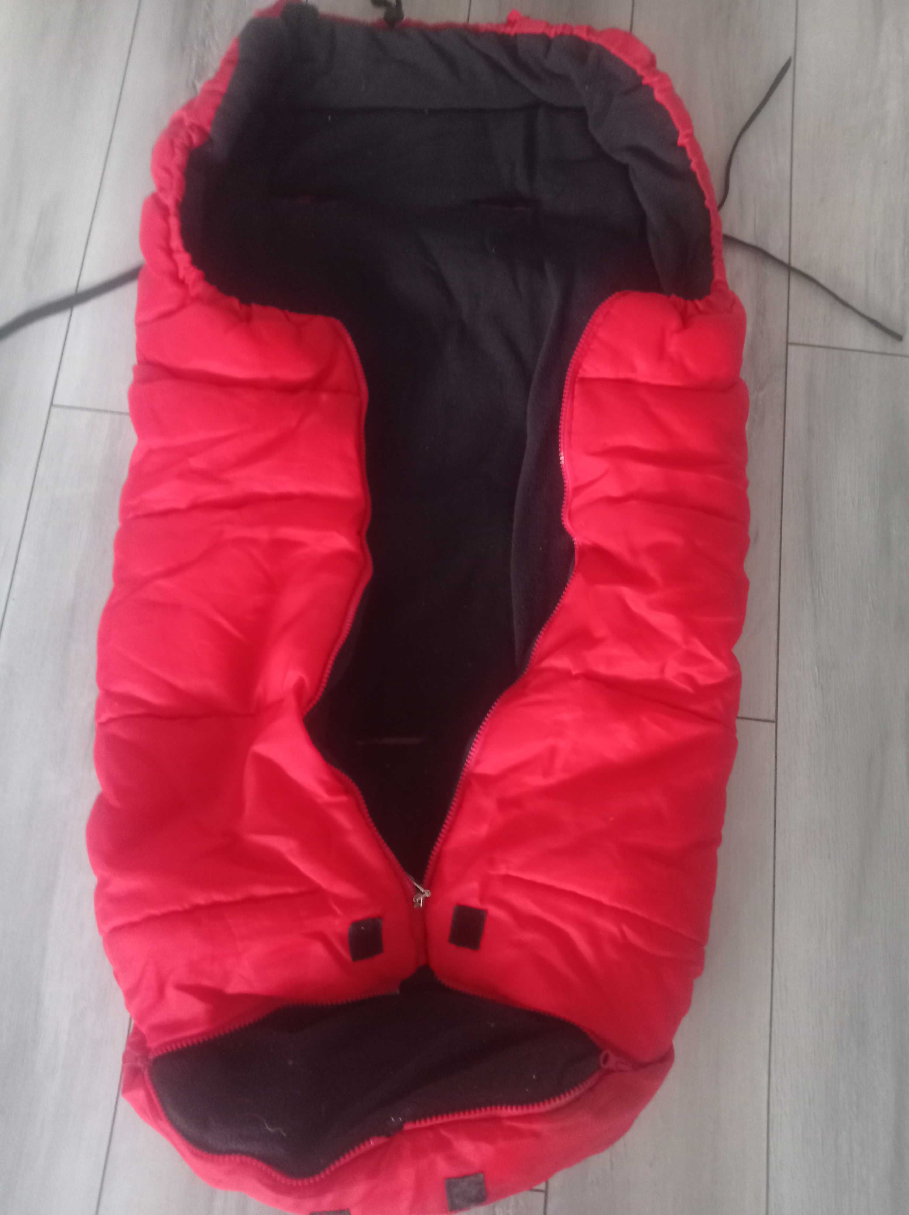 Śpiworek dziecięcy 90 cm z odpinanym dołem do wózka na sanki