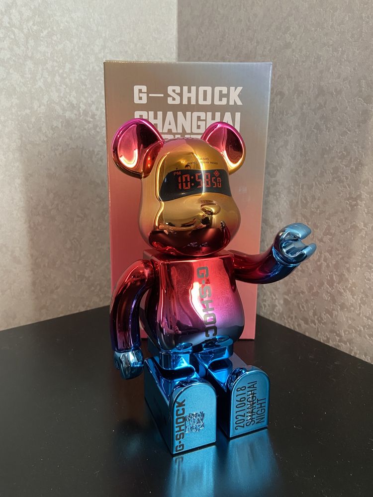 Bearbrick g-shock Casio 28см 400% бірбрік бирбрик