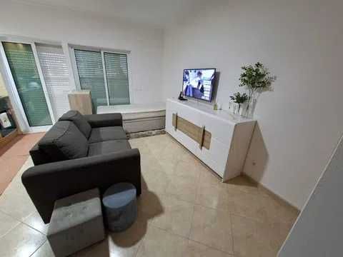 Apartamento Alto do Quintão, Mobilado e Equipado, Anual