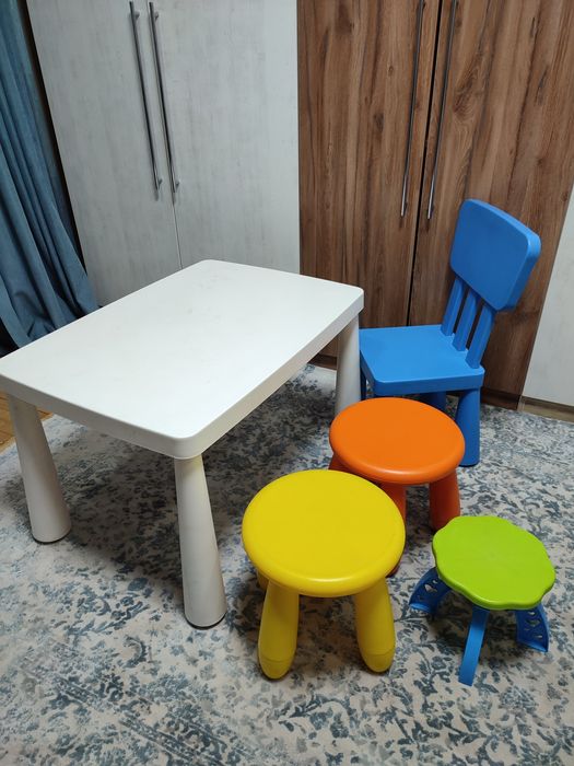 Столик дитчий зі стільцями ІКЕА