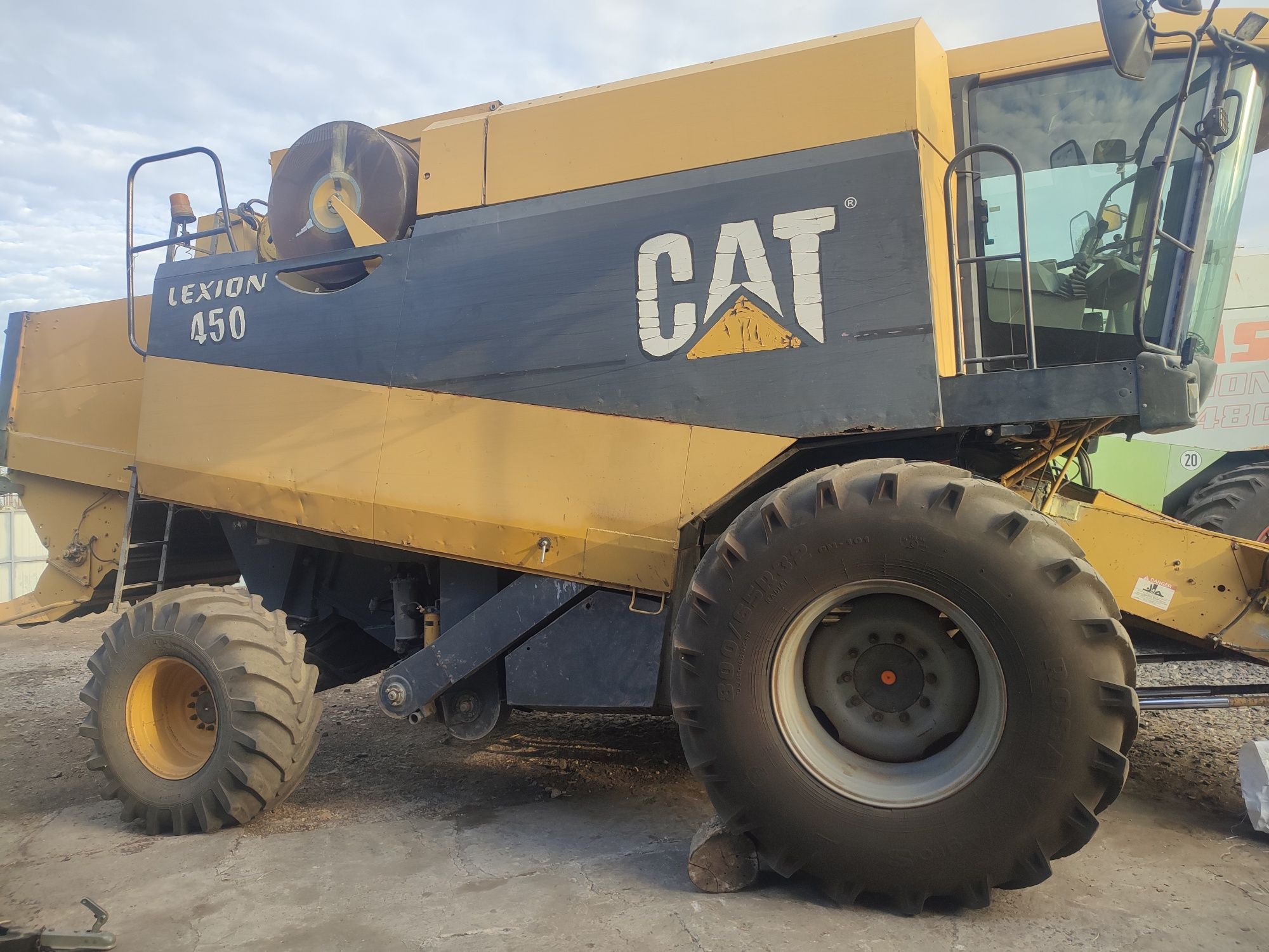 Комбайн САТ Lexion 450