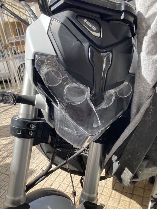 Benelli TNT 125cc (2023) MOTA DE GARAGEM