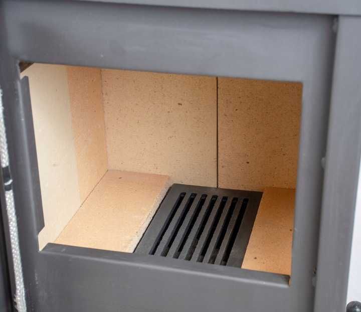 Zestaw PIEC stalowy EKO wolnostojący LEO SZAMOT KOZA + akcesoria