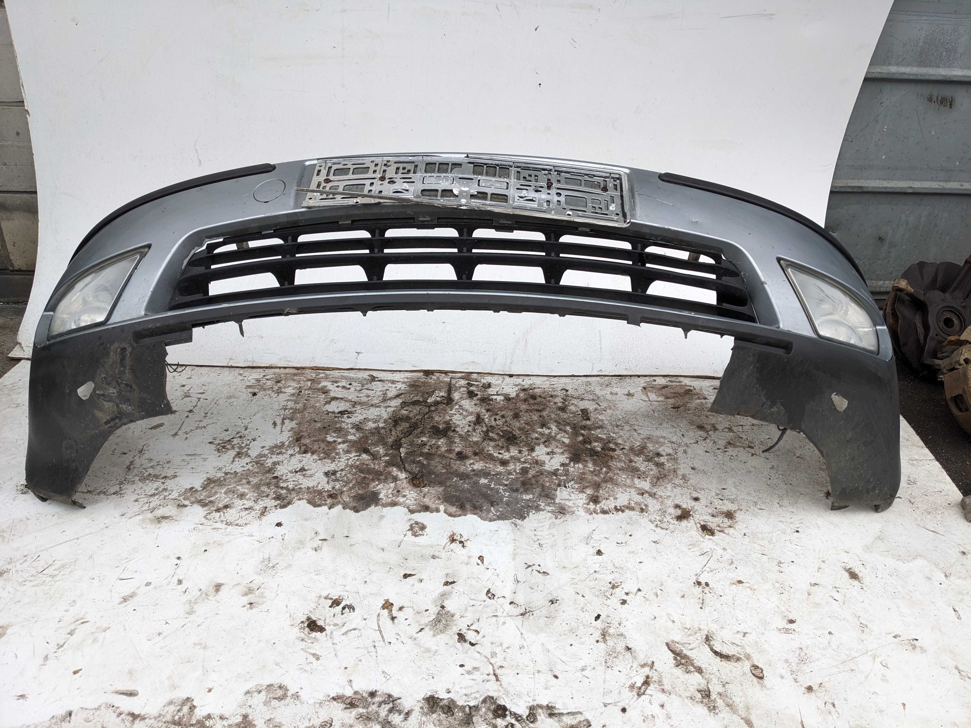 Ford Mondeo MK3 FL Sedan Zderzak Przód Przedni Lakier 72