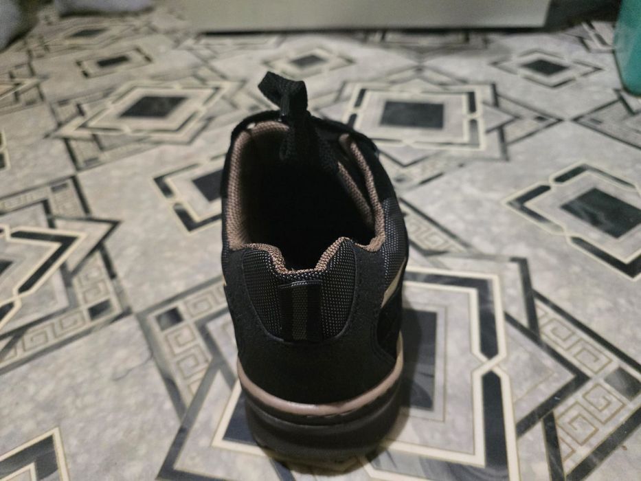 Кросовки демо сезон