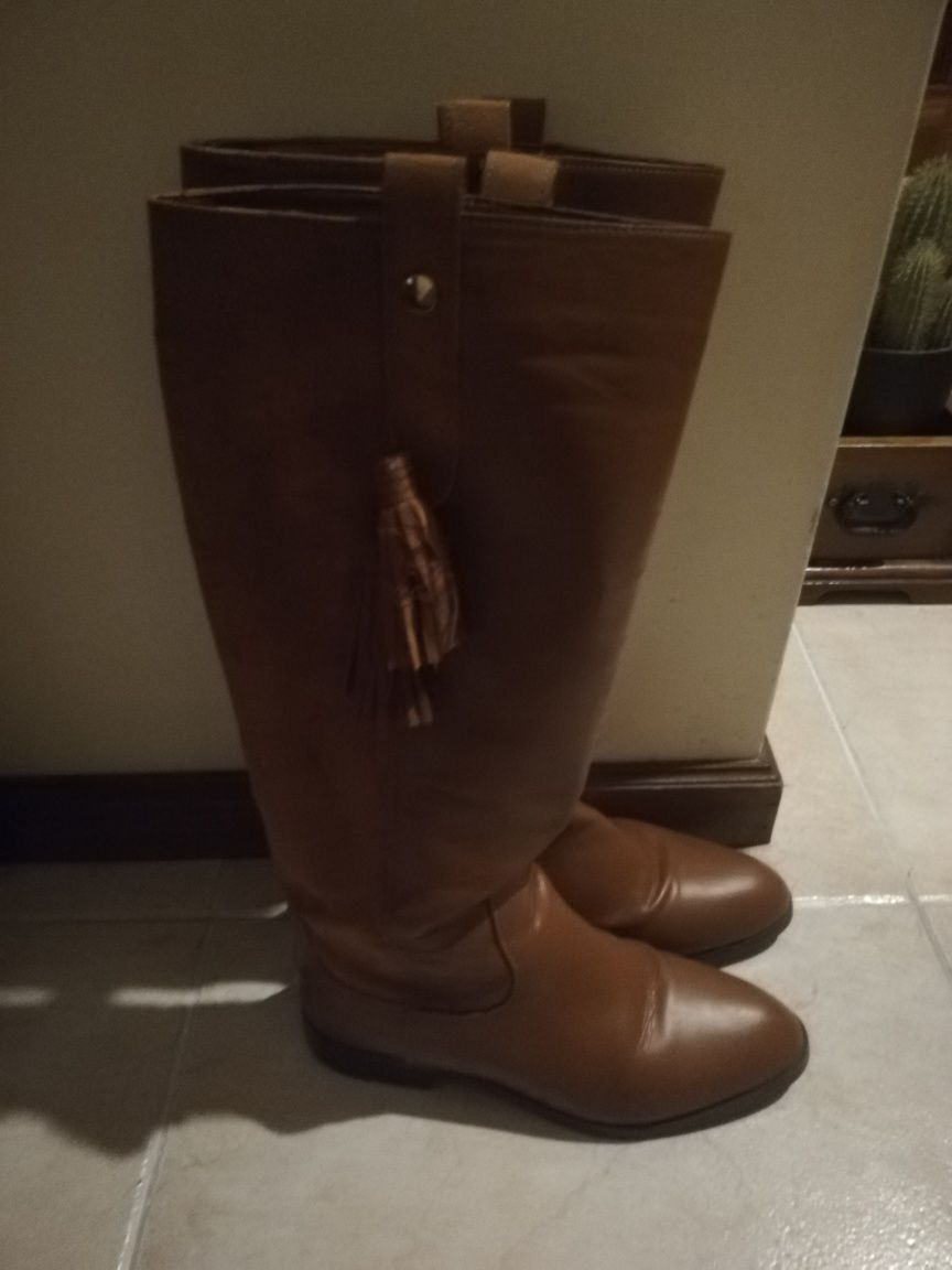 Botas compridas cor camel