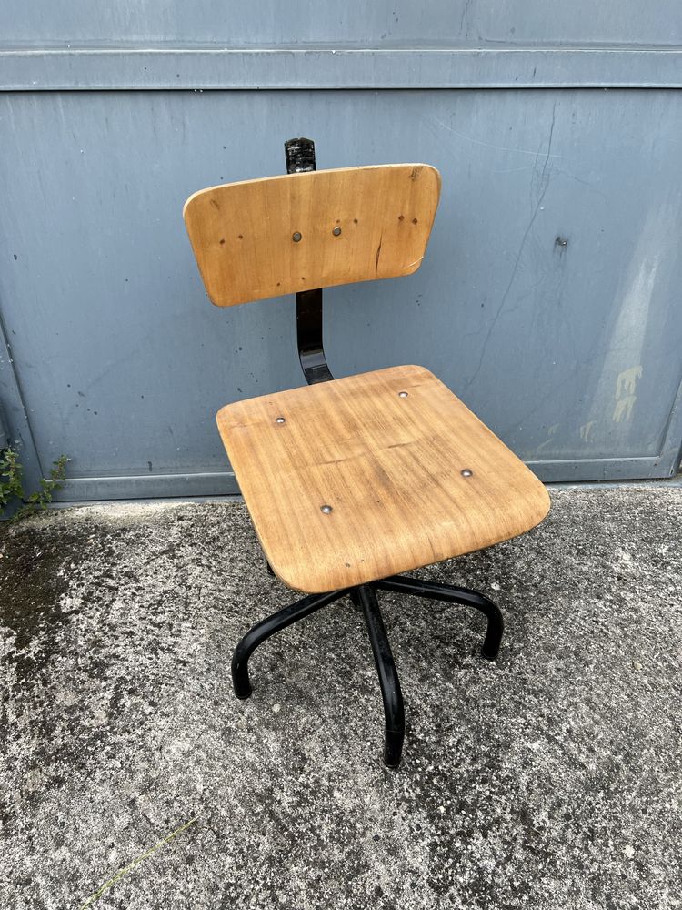 Cadeiras de escola