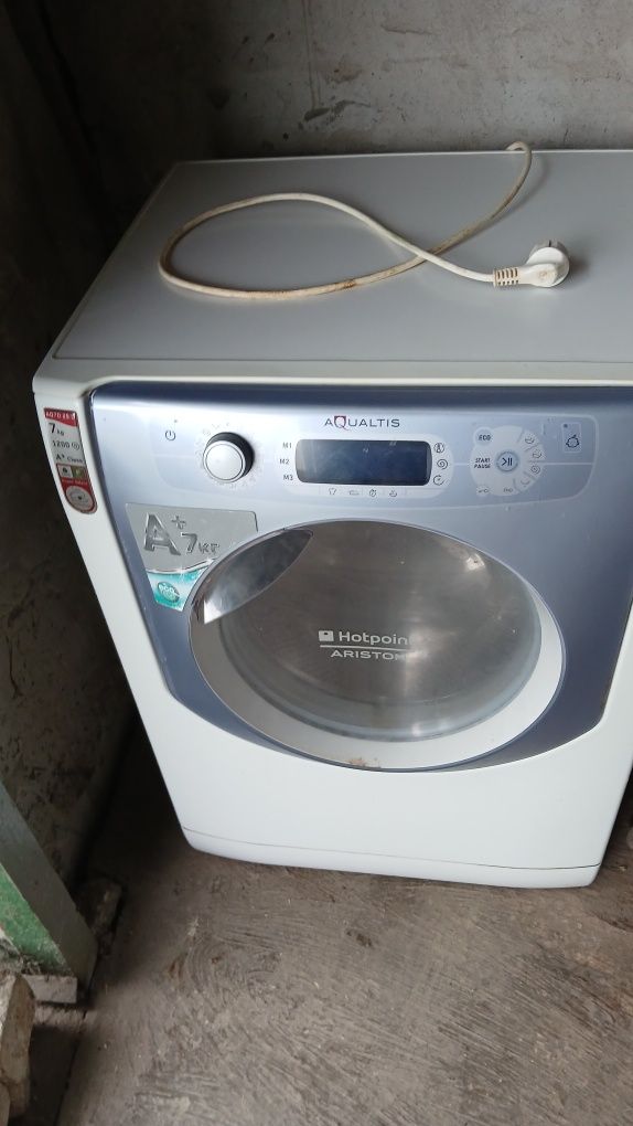 Пральна машина на 7кг Hotpoint Ariston
