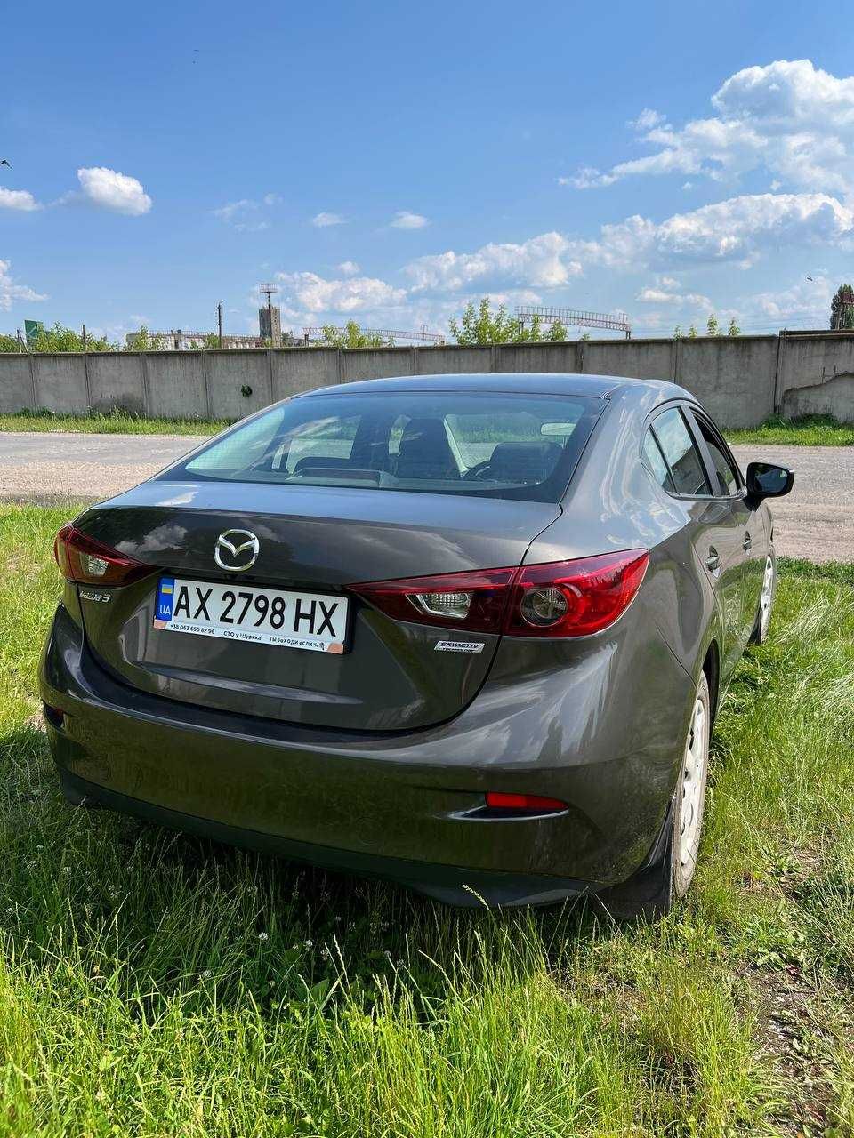 Авто Mazda 3 2017