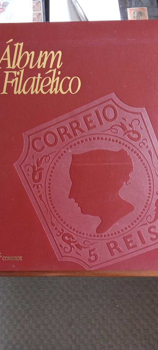 Album Filatélico dos CTT com selos de Portugal novos