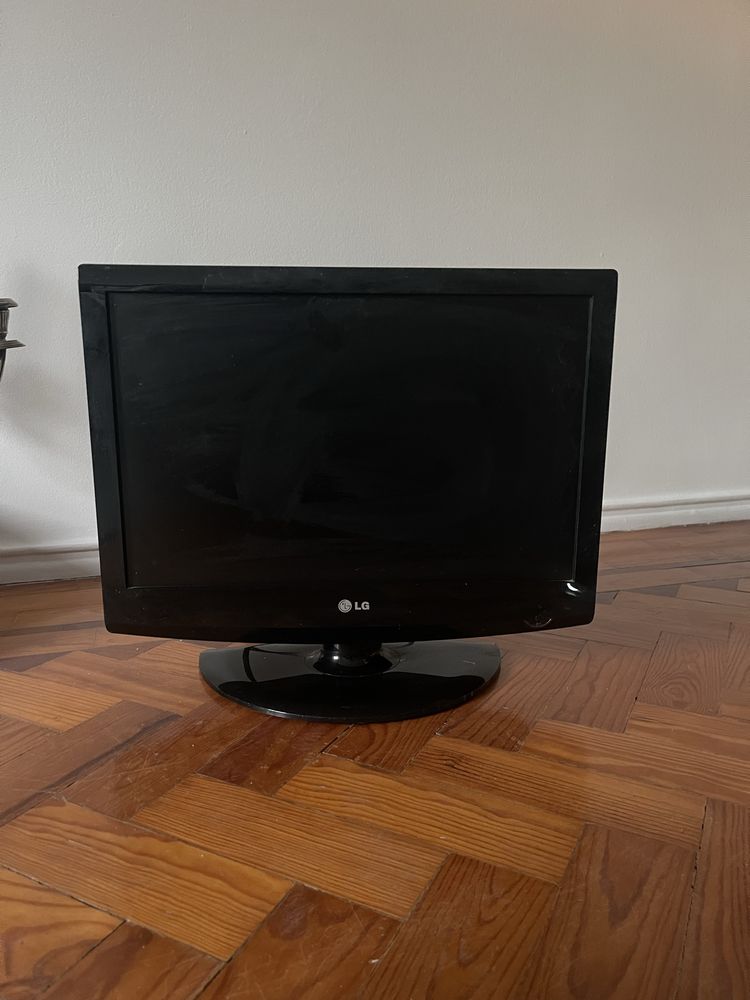 Televisão LG 50cm diâmetro
