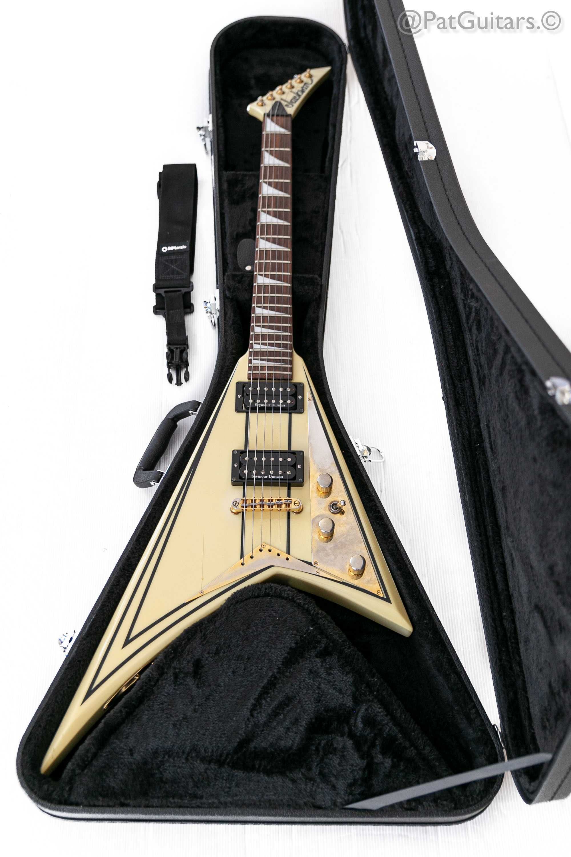 2006 Jackson Pro Series RR5 Rhoads MIJ Ivory with Black Pinstripes