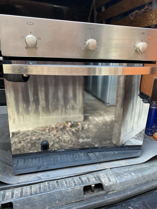 Дзеркальна духова шафа