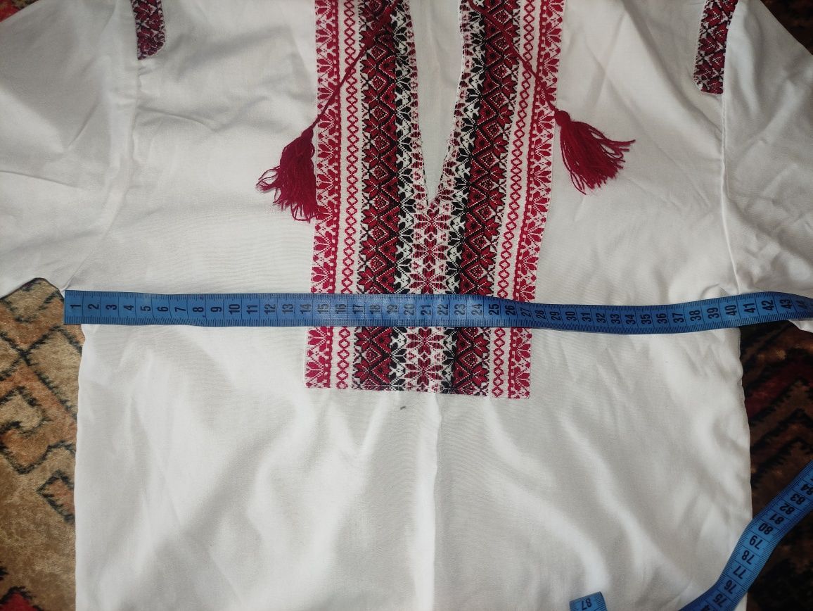 Продам дитячу вишиванку на хлопчика