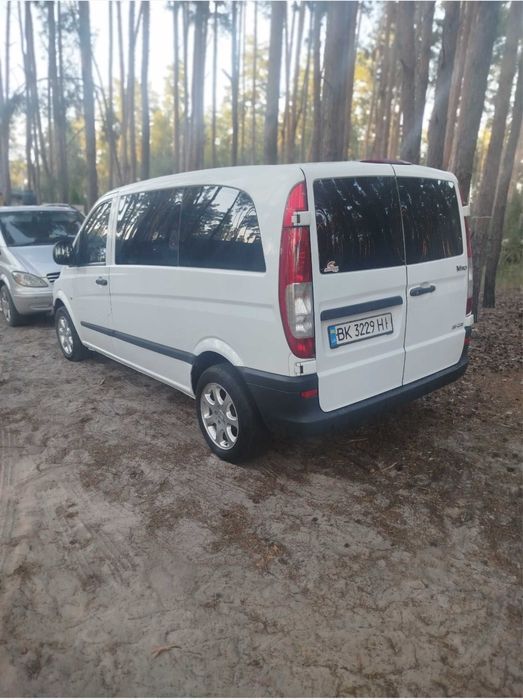 Mercedes-Benz Vito W639 пасажир 2006 рік 2.2 дизель