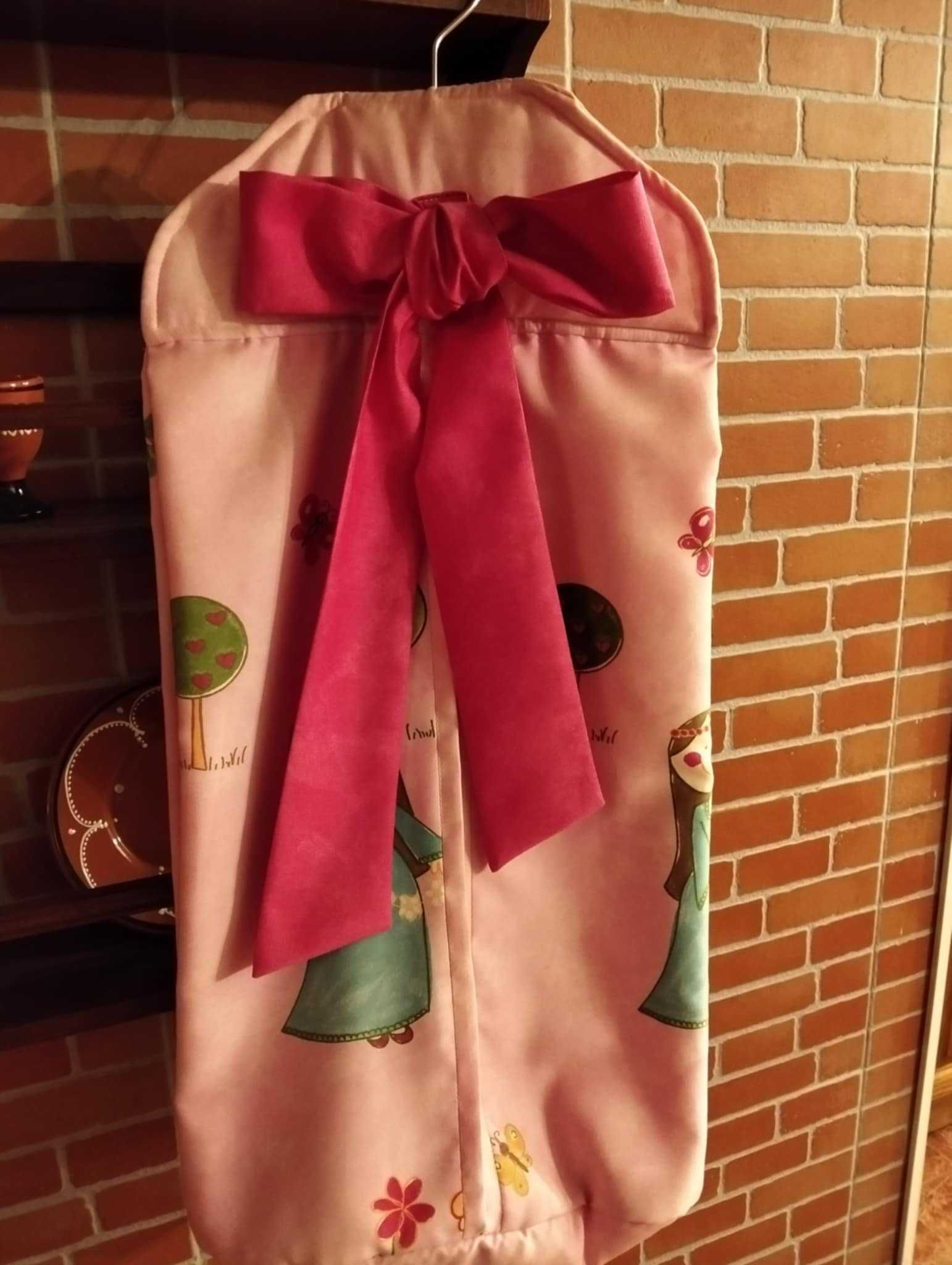 Vendo porta fraldas de menina