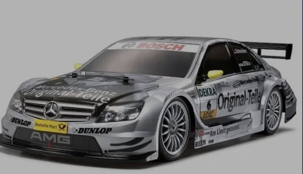 Модель для складання AMG Mercedes C-
Class DTM 2008