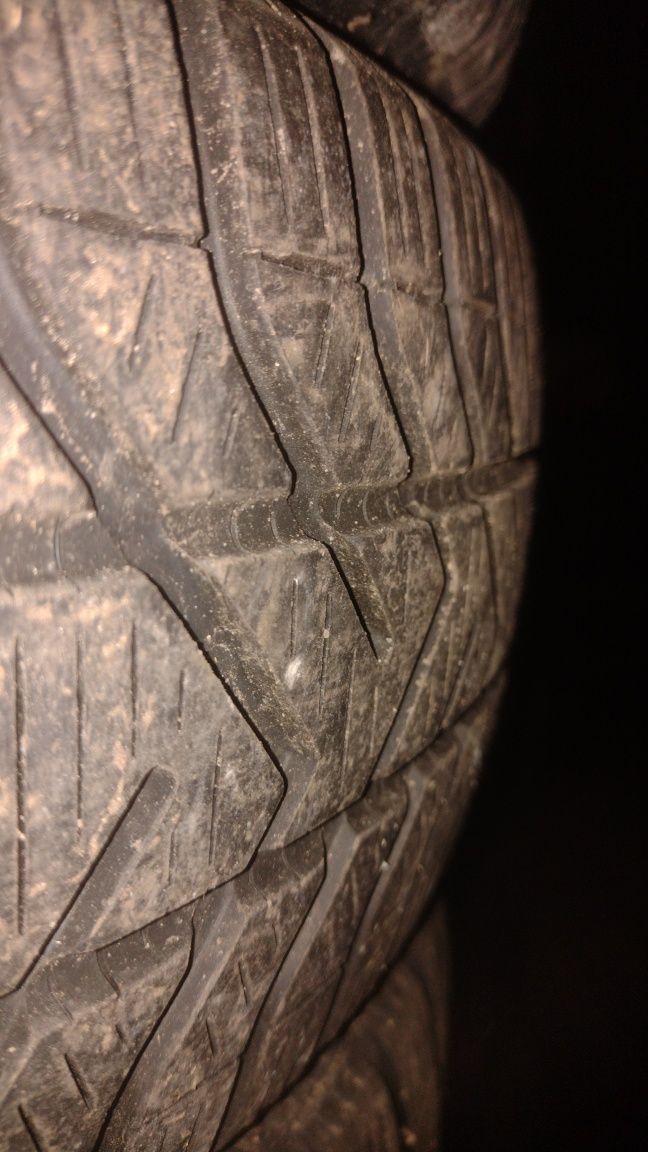 195.70.16 opony zimowe Pirelli scorpion