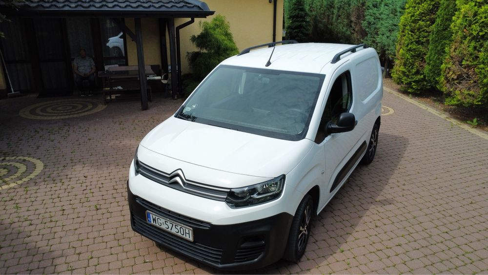 Sprzedam Citroen berlingo serwisowan ASO